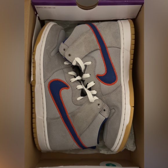 Nike Dunk size 10 with box - Picture 3 of 6